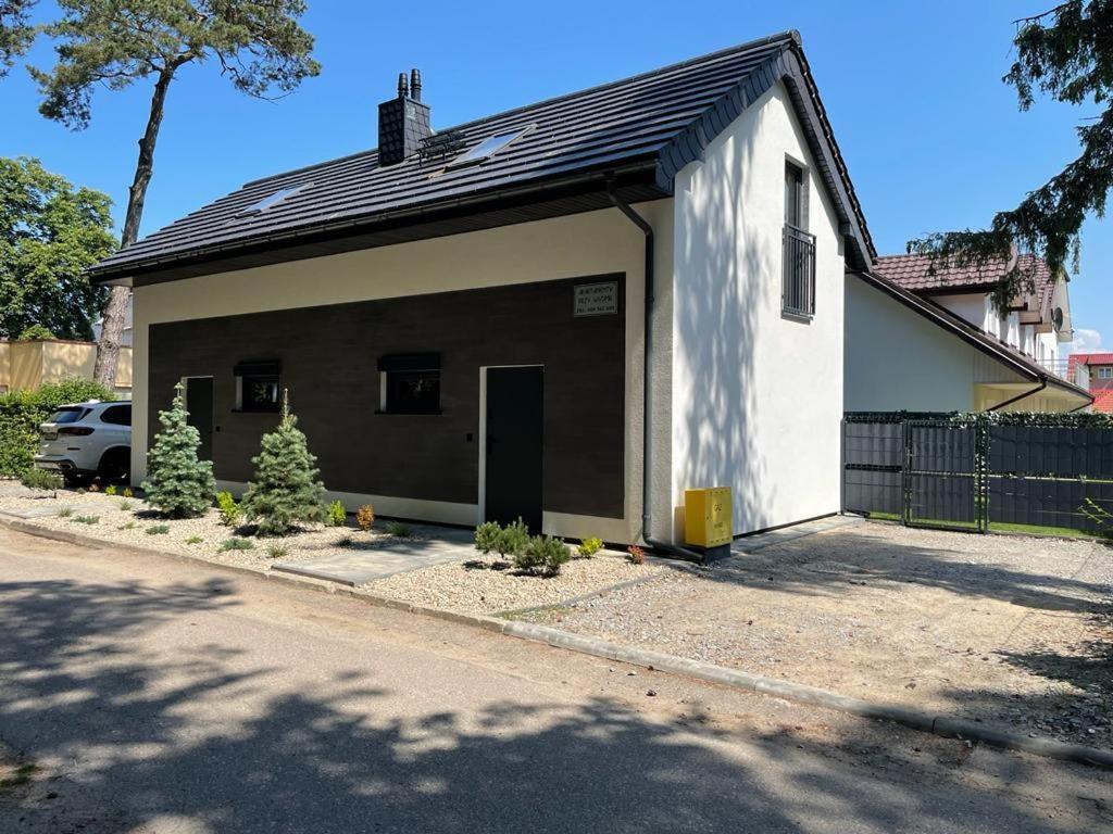 Apartamenty Przy Parku -150M Od Plazy Darłówko Exteriér fotografie