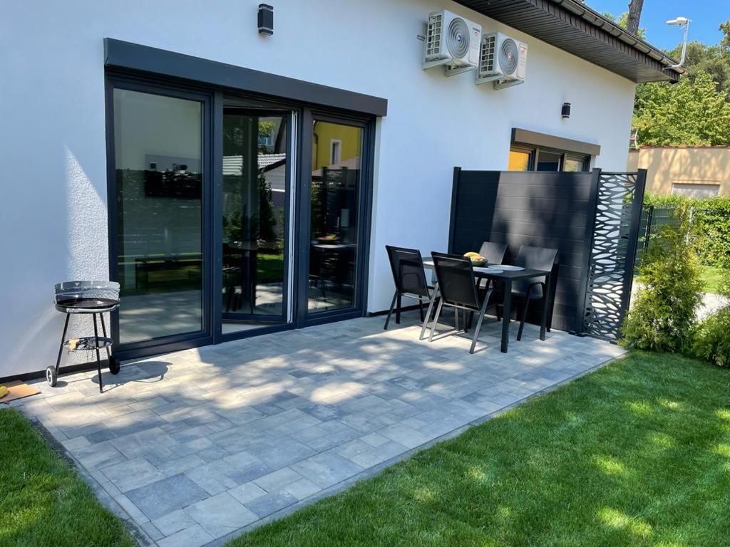 Apartamenty Przy Parku -150M Od Plazy Darłówko Exteriér fotografie